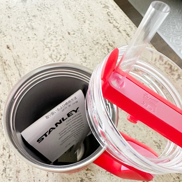 Valentine's Day - Limited Edition - Stanley 40oz with hearts - Picture 7 of 7